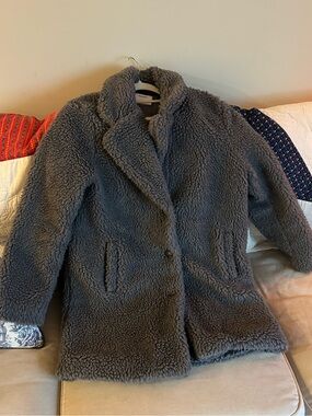 Cozy Women's Faux Shearling Coat - Gray